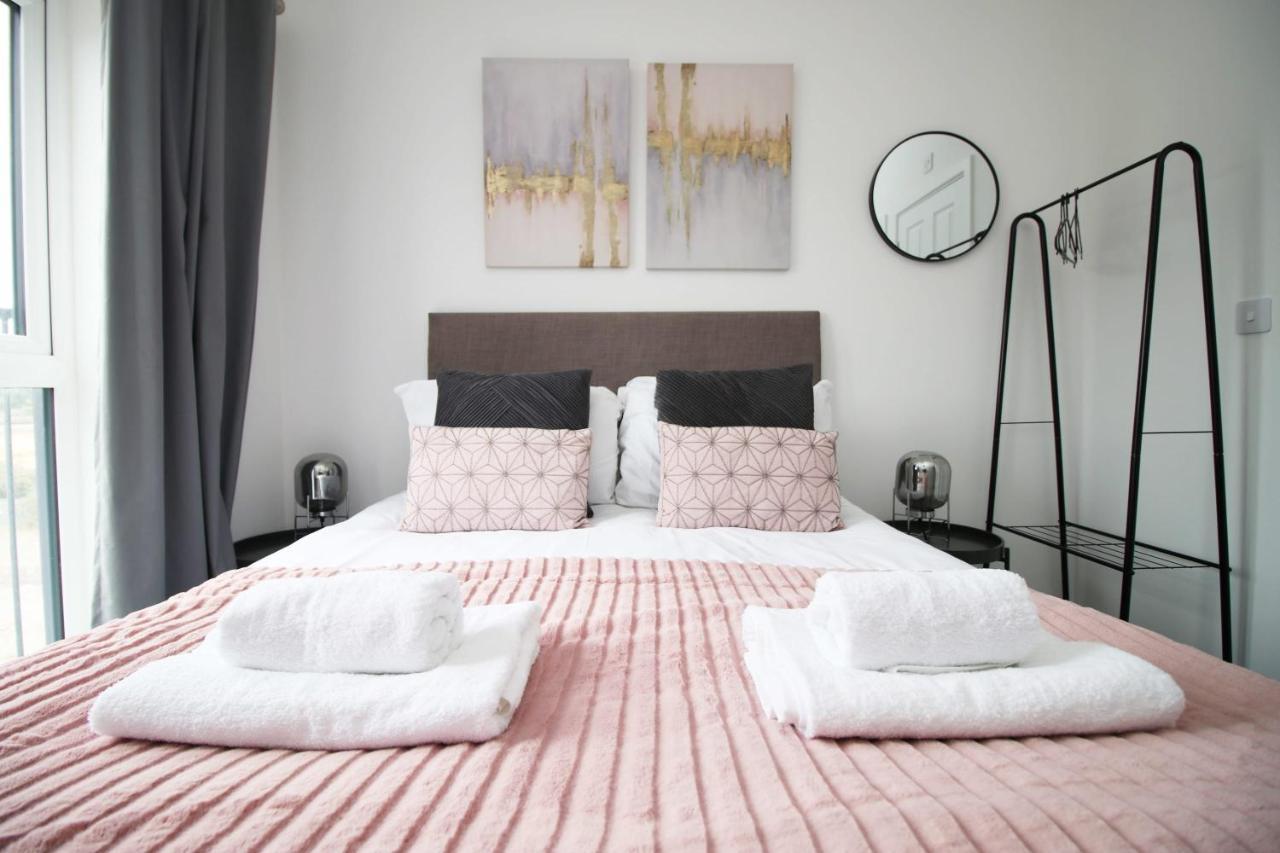 Beachview By Mia Living Close To Beach, Free Parking, Modern 2 Bedroom Apartment Barry Buitenkant foto